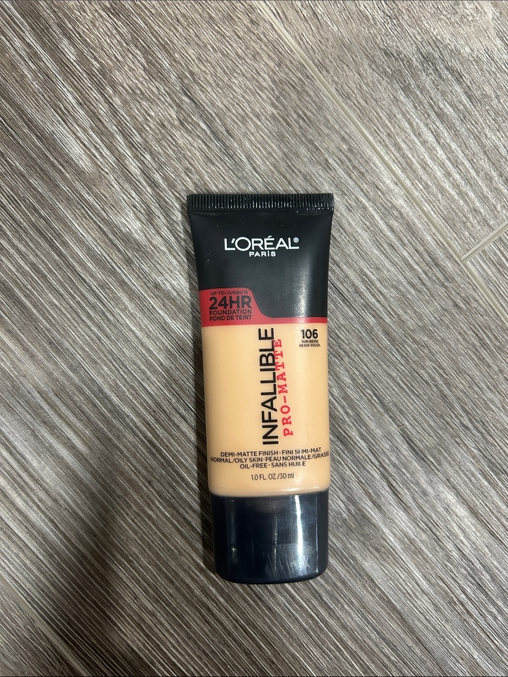 L’Oreal Infallible Pro-Matte Foundation - 106 (Light)